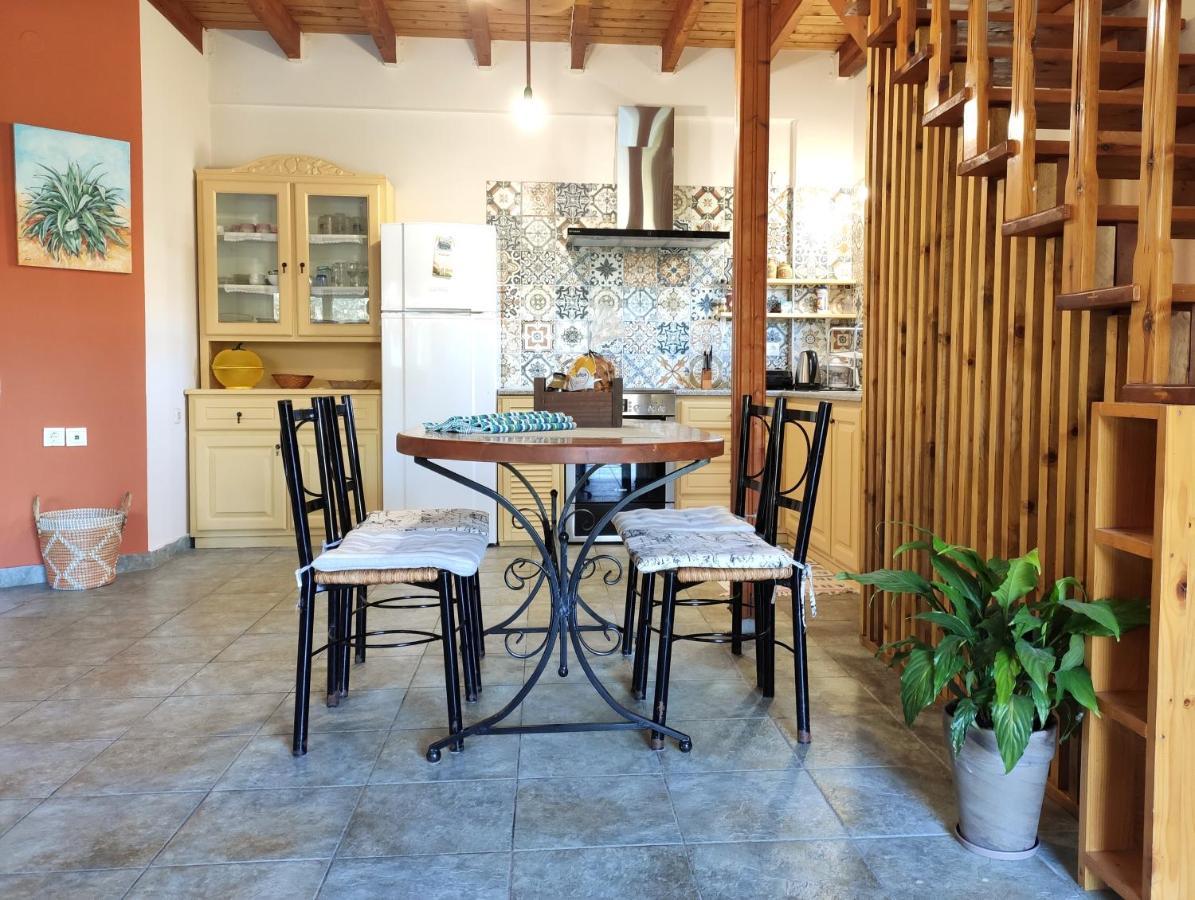 Villa Loula ลิเกีย ภายนอก รูปภาพ